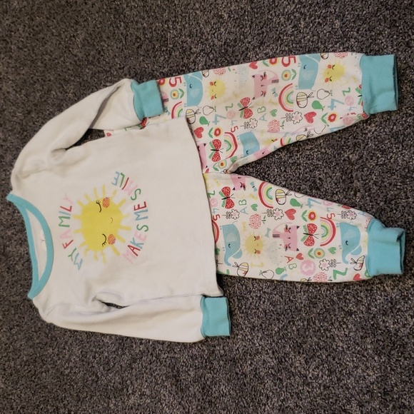 The Children's Place Pajamas 525 My Family Makes Me Smile Pajama